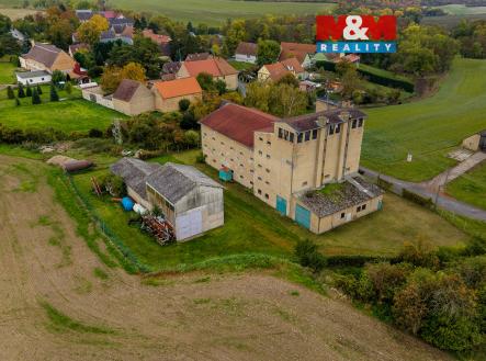 Prodej skladovací prostor, 2 000 m²