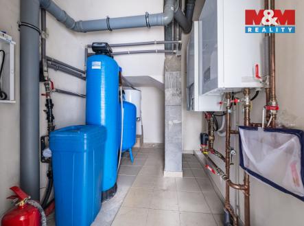 Prodej obchodní prostor, 326 m²