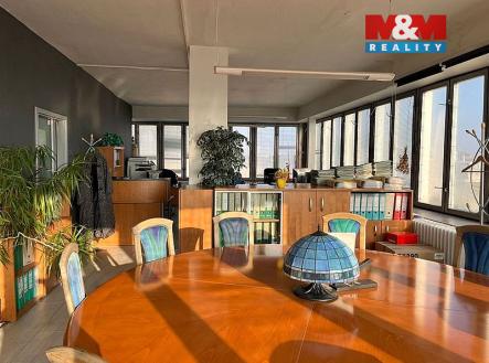 Pronájem obchodní prostory, 57 m²