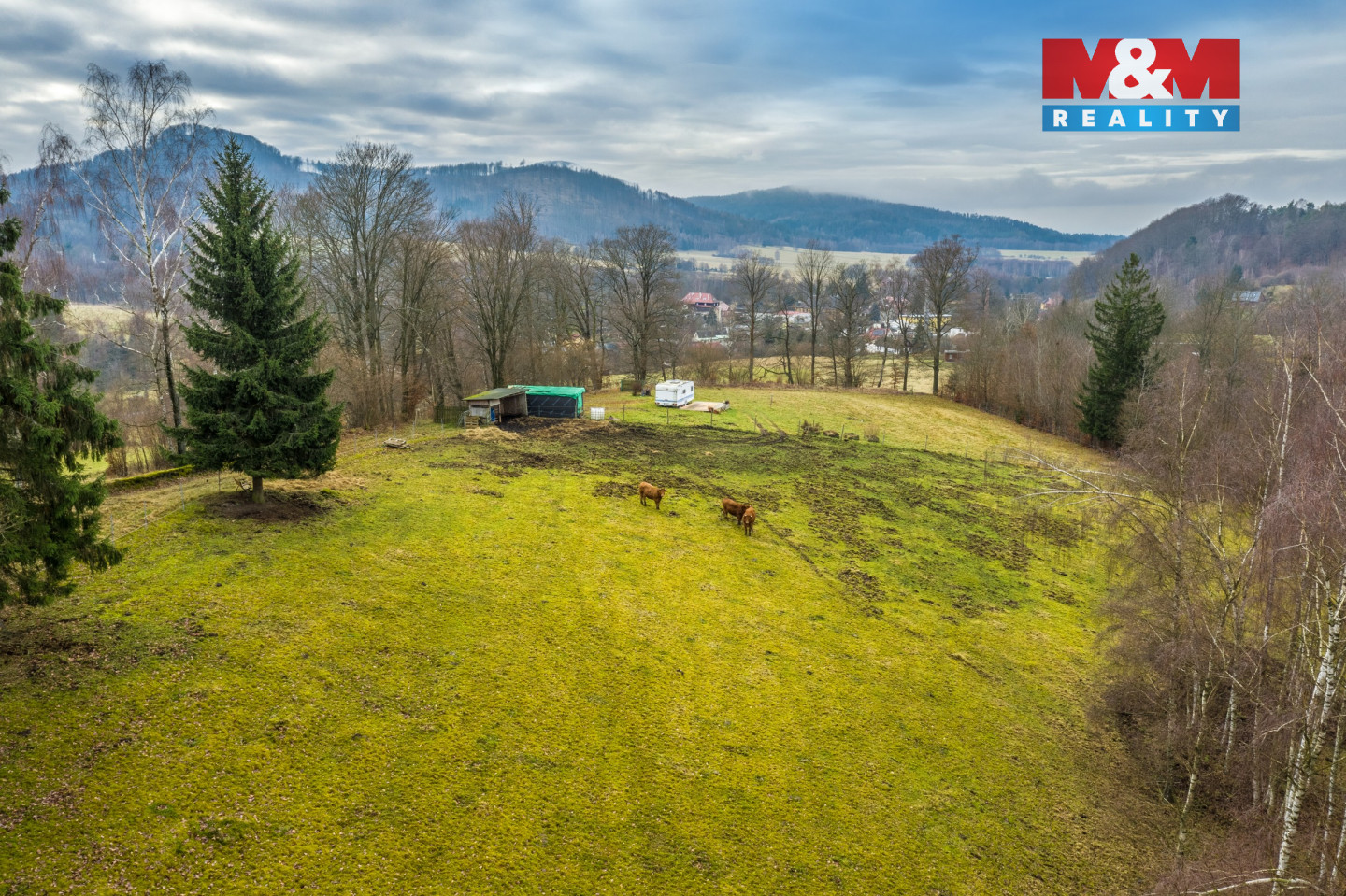 Pohled na pozemek
