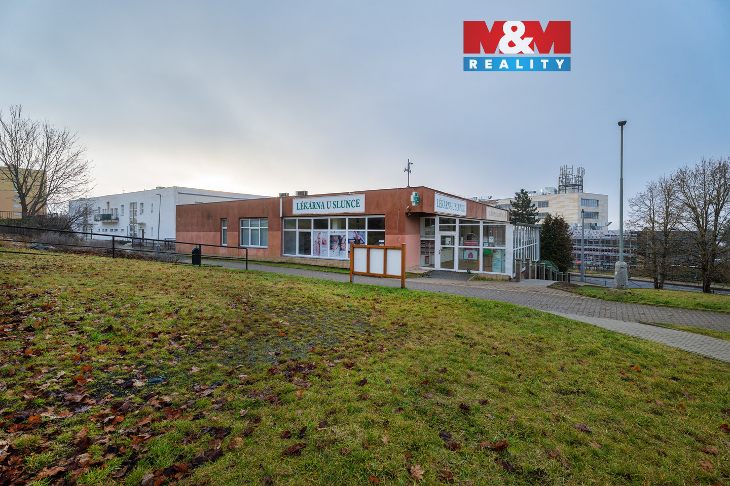 pohled na lékárnu