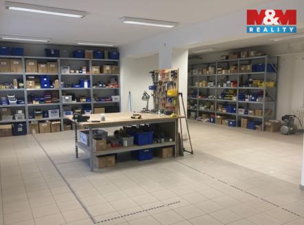 Pronájem obchodní prostor, 160 m²