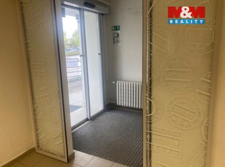 Pronájem obchodní prostor, 160 m²