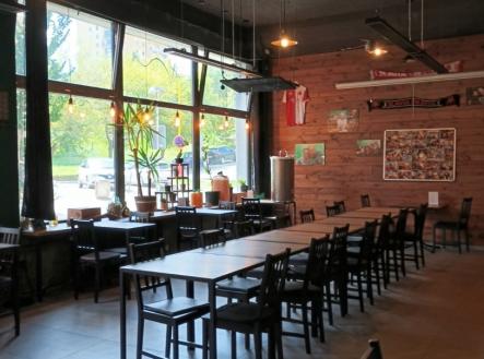 Pronájem obchodní prostor, 180 m²