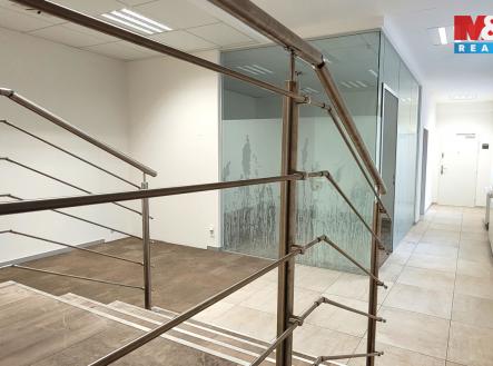 Pronájem obchodní prostor, 180 m²