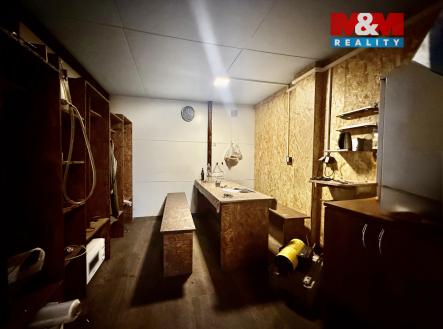 Pronájem skladovací prostor, 556 m²