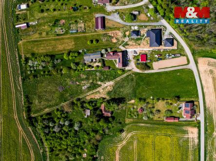 Prodej pozemku pro bydlení, 1 300 m²