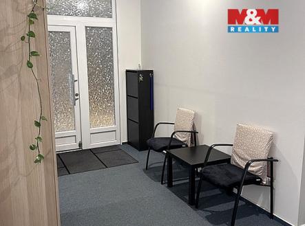 Pronájem kanceláře, 166 m²