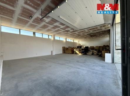 Pronájem skladovací prostor, 267 m²