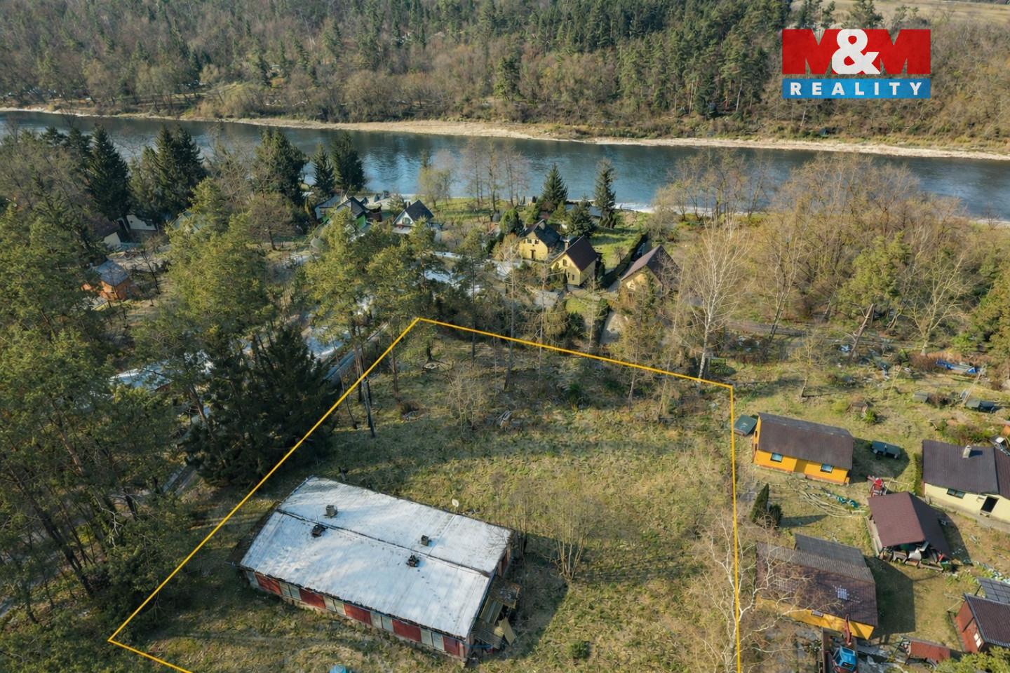 Nuzice jaro 2.jpg