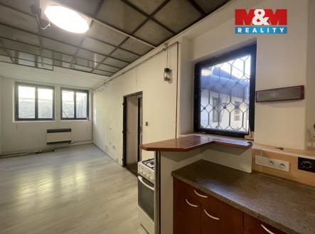 Pronájem bytu, 1+kk, 33 m²