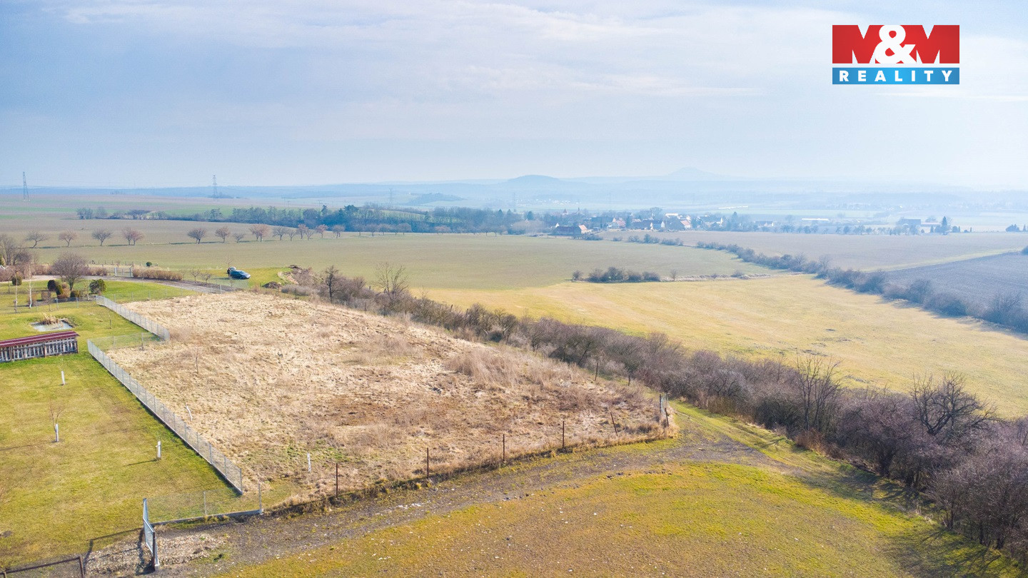 pohled na pozemek