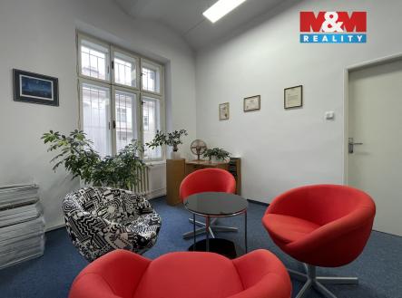 Pronájem kanceláře, 174 m²