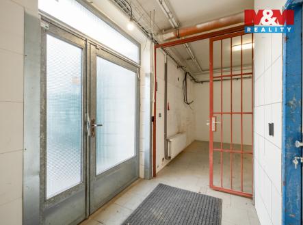 Pronájem obchodní prostor, 174 m²