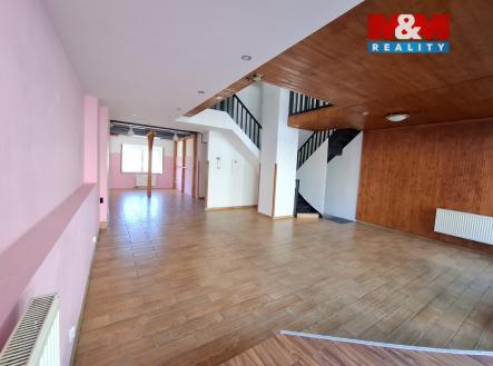 Pronájem obchodní prostor, 120 m²