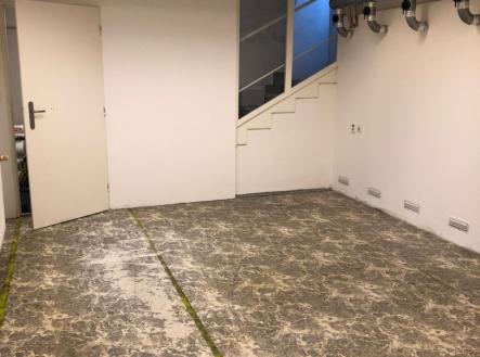 Pronájem kanceláře, 86 m²