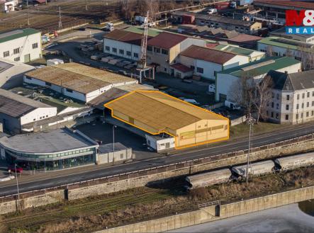 Pronájem skladovací prostor, 675 m²