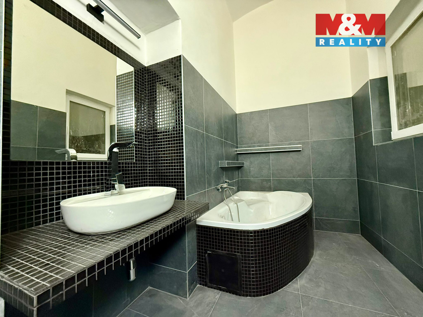 WhatsApp Image 2026-01-28 at 10.12.57 (2).jpeg