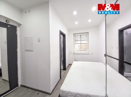 Pronájem bytu, 1+1, 28 m²