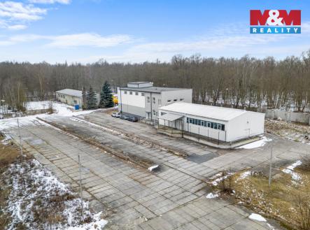 Pronájem výrobní prostor, 768 m²