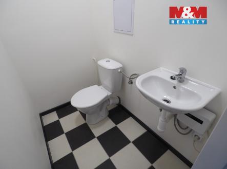 Pronájem kanceláře, 182 m²