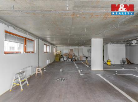 Pronájem obchodní prostor, 168 m²