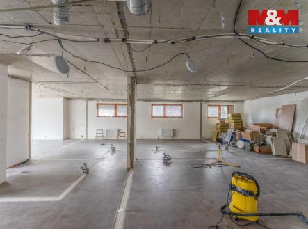 Pronájem obchodní prostor, 168 m²