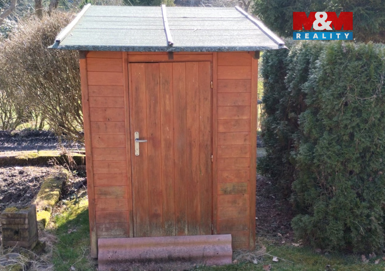 skládek nářadí.jpg