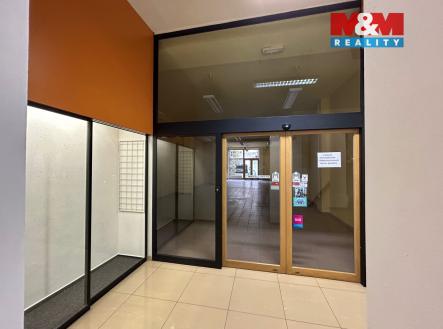 Pronájem obchodní prostor, 135 m²