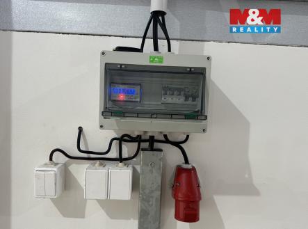 Pronájem skladovací prostor, 263 m²