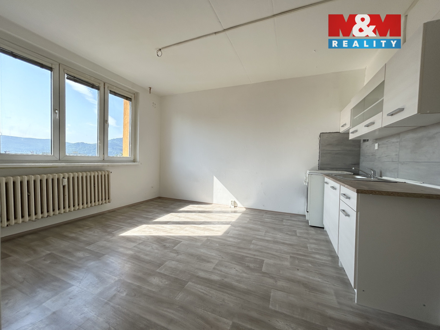 Pronájem bytu 1+1, 25 m², Klášterec n/O, ul. 17. listopadu