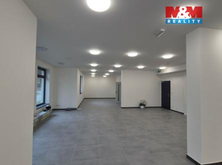 Pronájem obchodní prostor, 128 m²