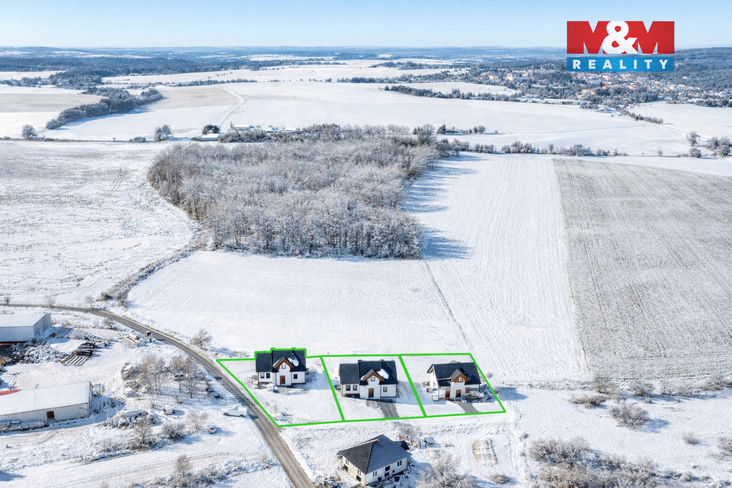 DOmy zasnežene vyznačene.jpg