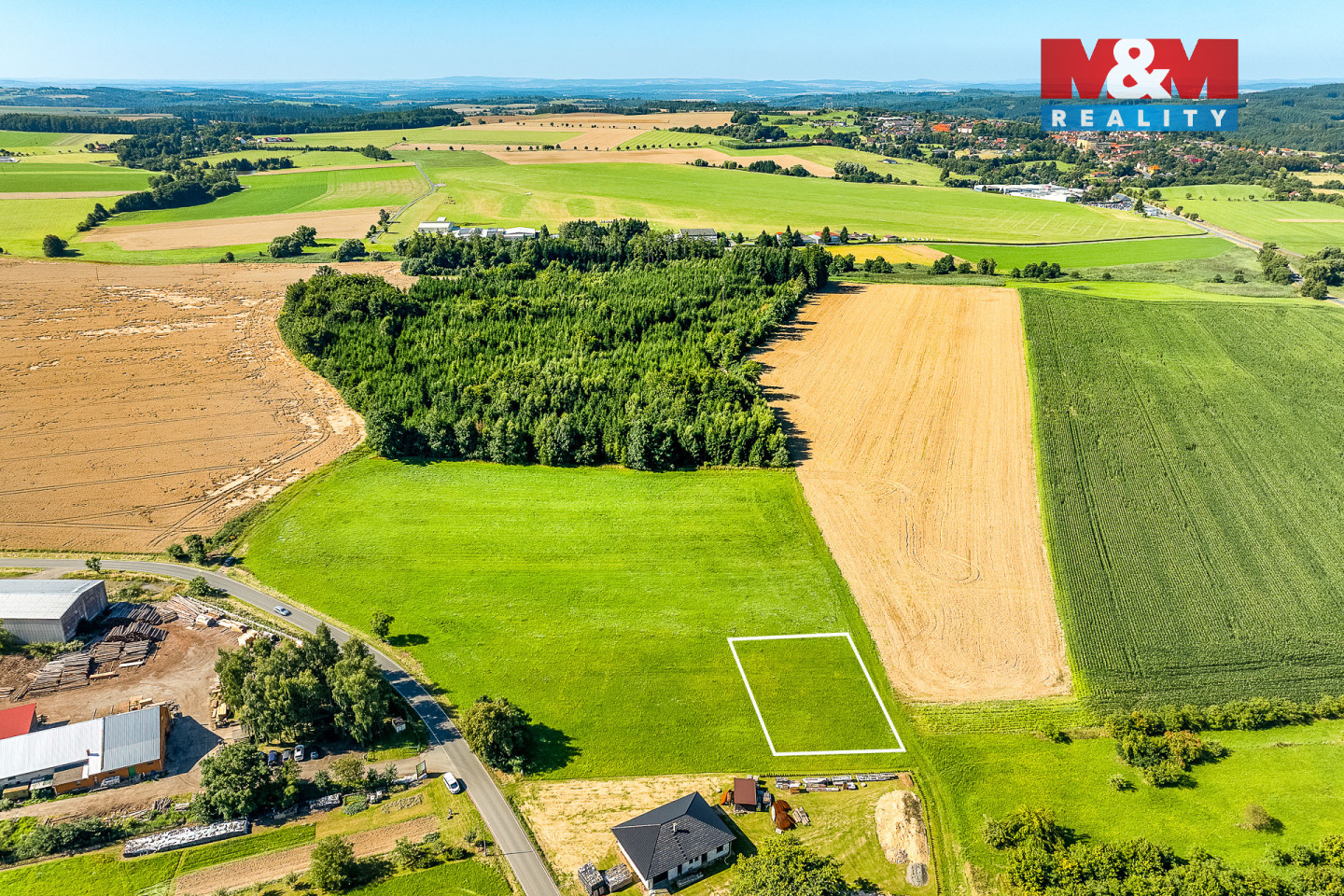 Pozemek  1 barva bez domu.jpg