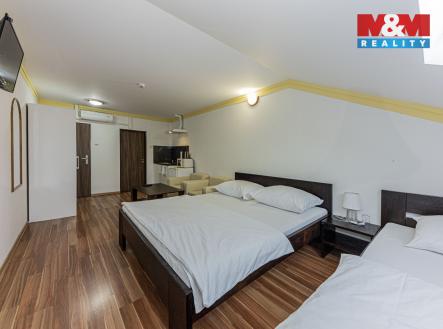 Pronájem bytu, 1+kk, 28 m²