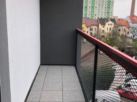 Pronájem bytu, 3+kk, 84 m²