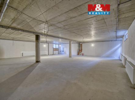 Pronájem kanceláře, 198 m²