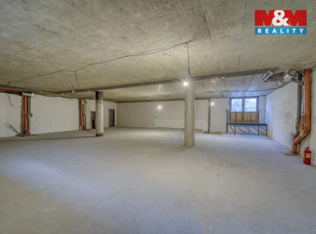 Pronájem kanceláře, 198 m²