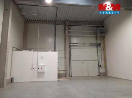 Pronájem skladovací prostor, 1 409 m²