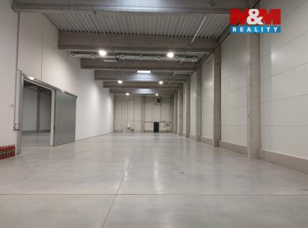 Pronájem skladovací prostor, 1 409 m²