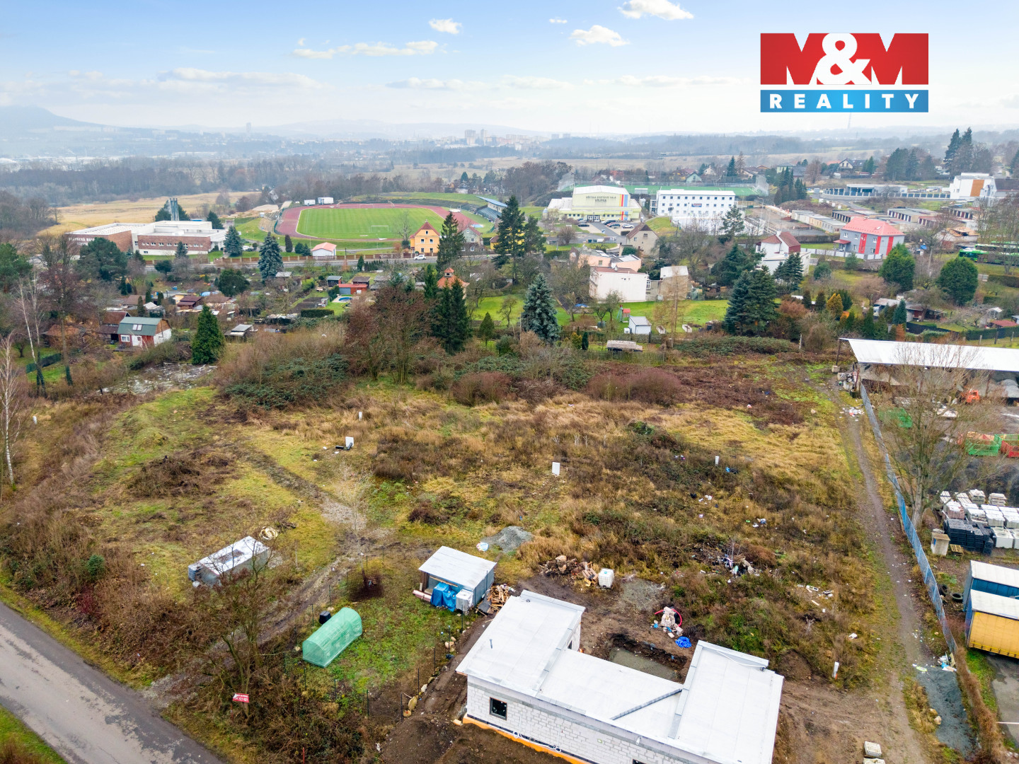 Pohled na pozemek