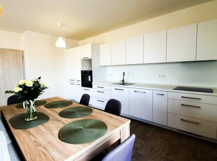 Pronájem bytu, 2+kk, 66 m²