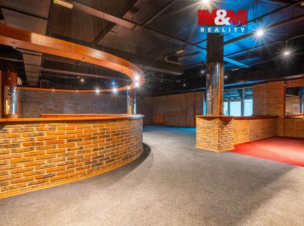 Pronájem obchodní prostor, 324 m²