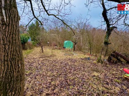 Pronájem pozemku, zahrada, 350 m²