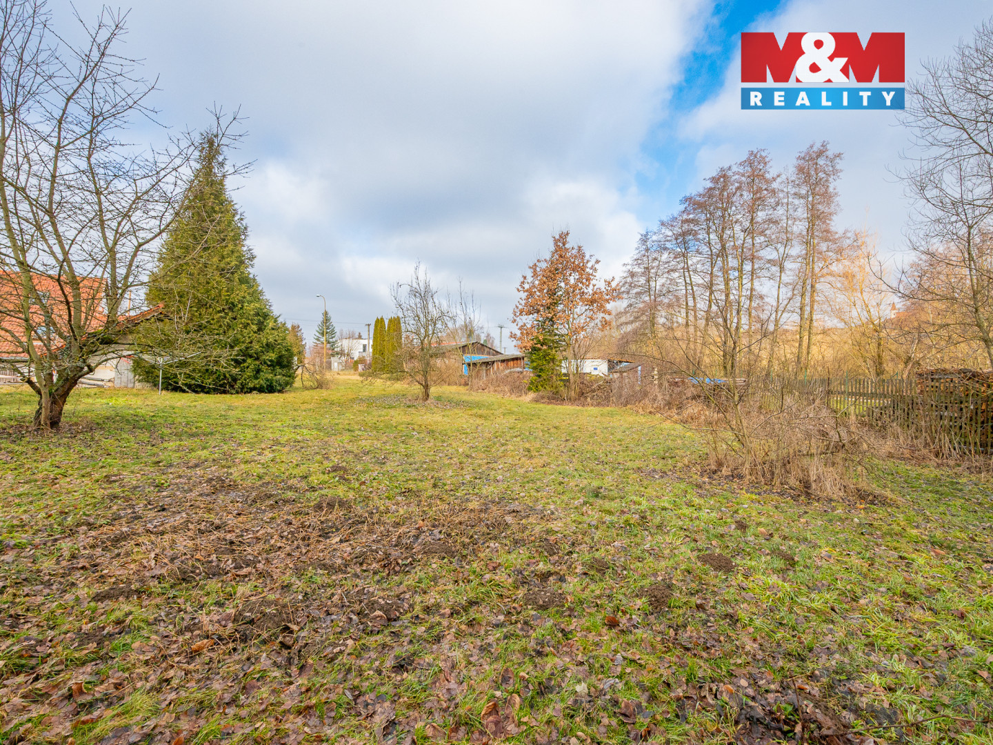 POZEMEK NACERADEC-4.jpg