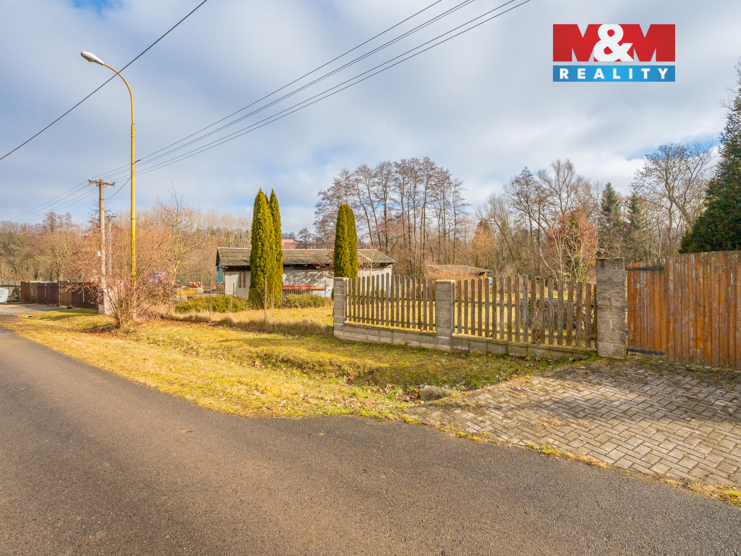 POZEMEK NACERADEC-7.jpg