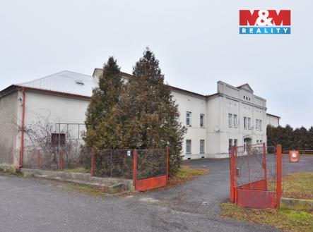 Pronájem obchodní prostor, 675 m²