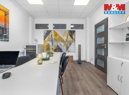 Pronájem kanceláře, 157 m²