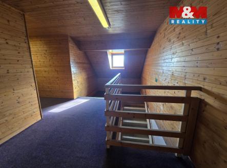 Pronájem kanceláře, 200 m²