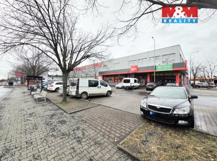 Pronájem obchodní prostor, 547 m²